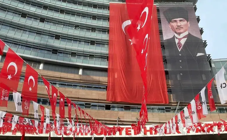 Ankara Bölge Adliye Mahkemesi, CHP'nin 38. olağan kurultayı'nı iptal etti: Özgür Özel görevden alındı, Kemal Kılıçdaroğlu göreve iade edildi