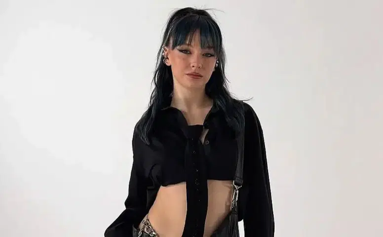 Zeynep Oktay'ın hayatı merak konusu oldu