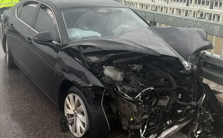 Ankara yolculuğu kabusa dönüştü: Başkan Arıcı'nın aracından geriye enkaz kaldı
