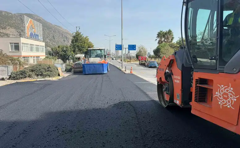 Aydın’da ulaşım seferberliği: 17 ilçede yollar baştan aşağı yenileniyor