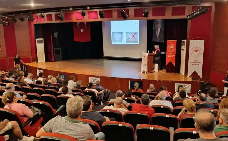 Nazilli’de gıda güvenliği için kritik buluşma: Karekod dönemi başlıyor
