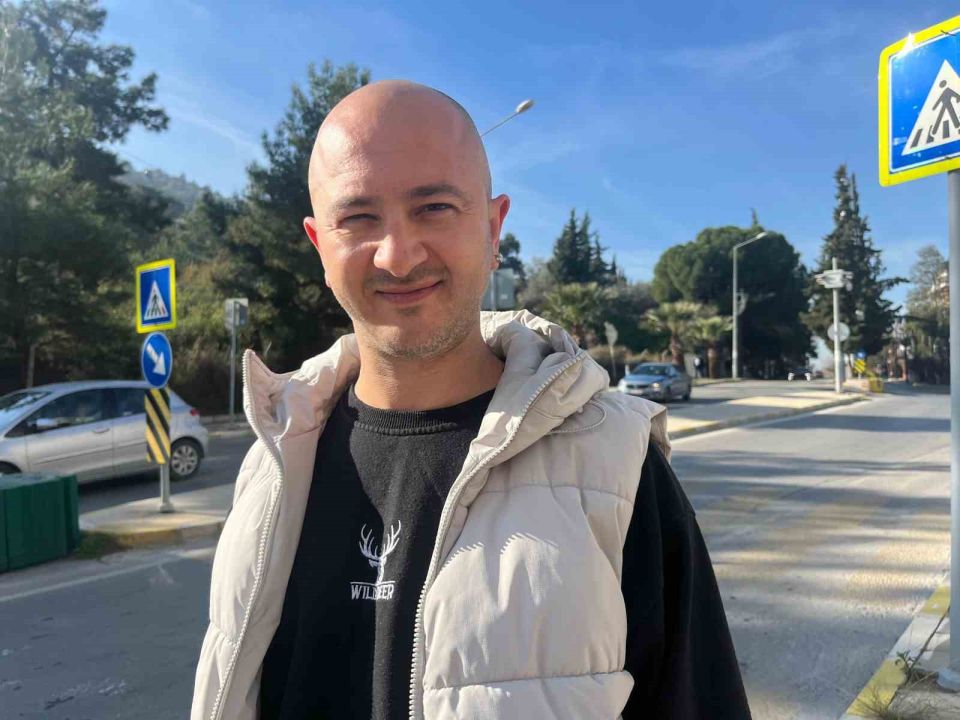 İzmir, sokaklarında domuz sürüleri ile doğal yaşam parkına döndü 5