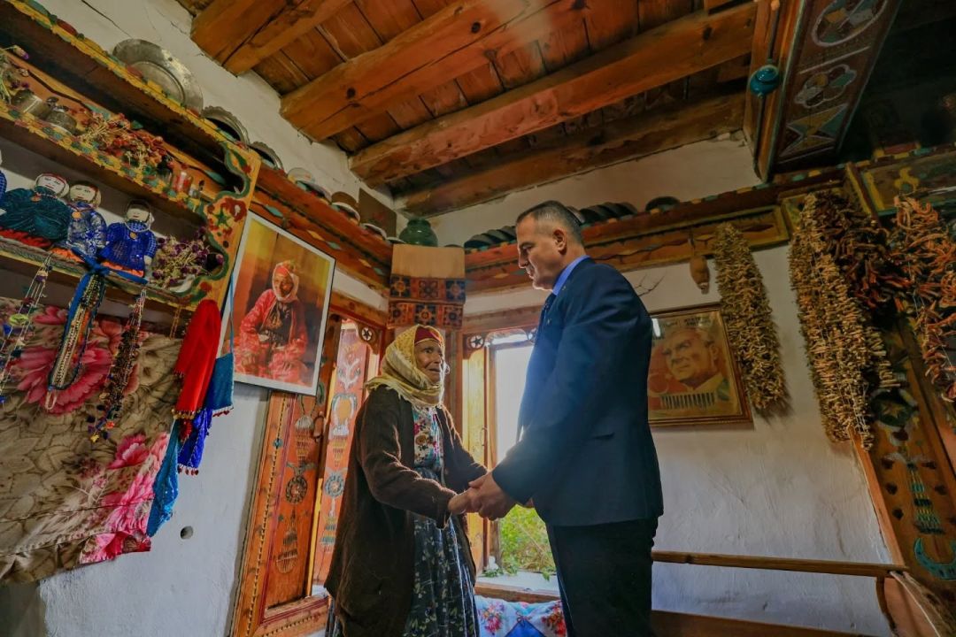 Fatmana ’Ölmeden valiyi görmek istiyorum’ dedi, hayali gerçek oldu 1