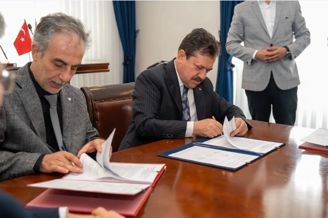 Parmaklıklar ardındaki çocuklara umut ışığı: İzmir'de dev iş birliği
