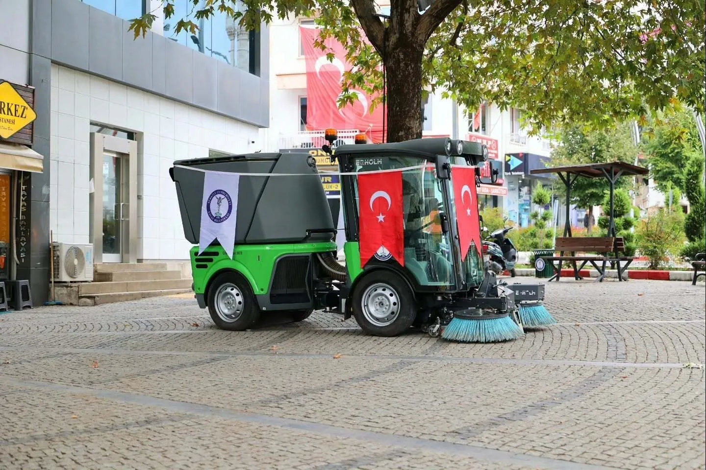Tavas’ın dar sokaklarına teknolojik dokunuş: Temizlik filosu genişledi