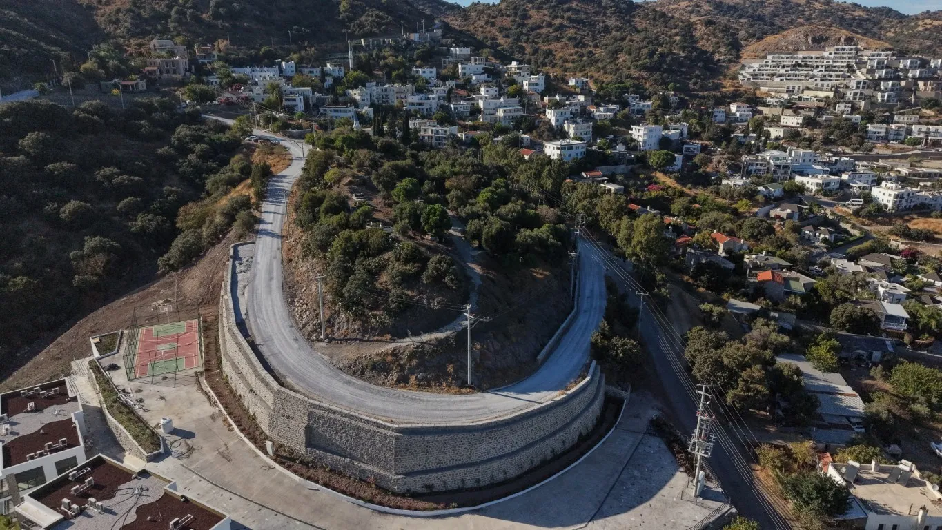 Bodrum’un ulaşım ağında hummalı çalışma: Yollar yenileniyor