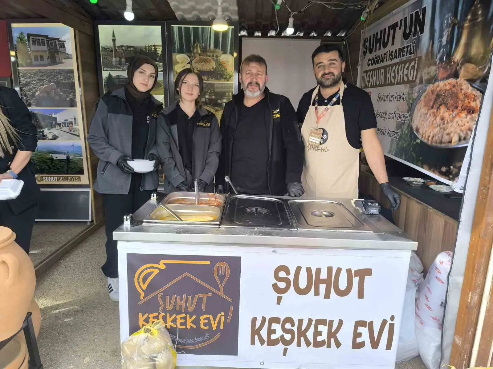 Şuhut’un lezzet imzası GastroAfyon’da görücüye çıktı: Binlerce kişiye ikram edildi