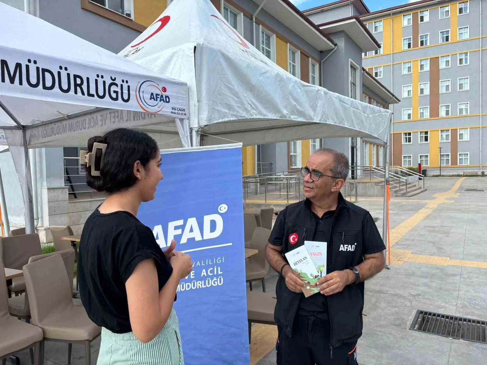 Afetlere karşı genç kalkan: Üniversitelilere kritik eğitim