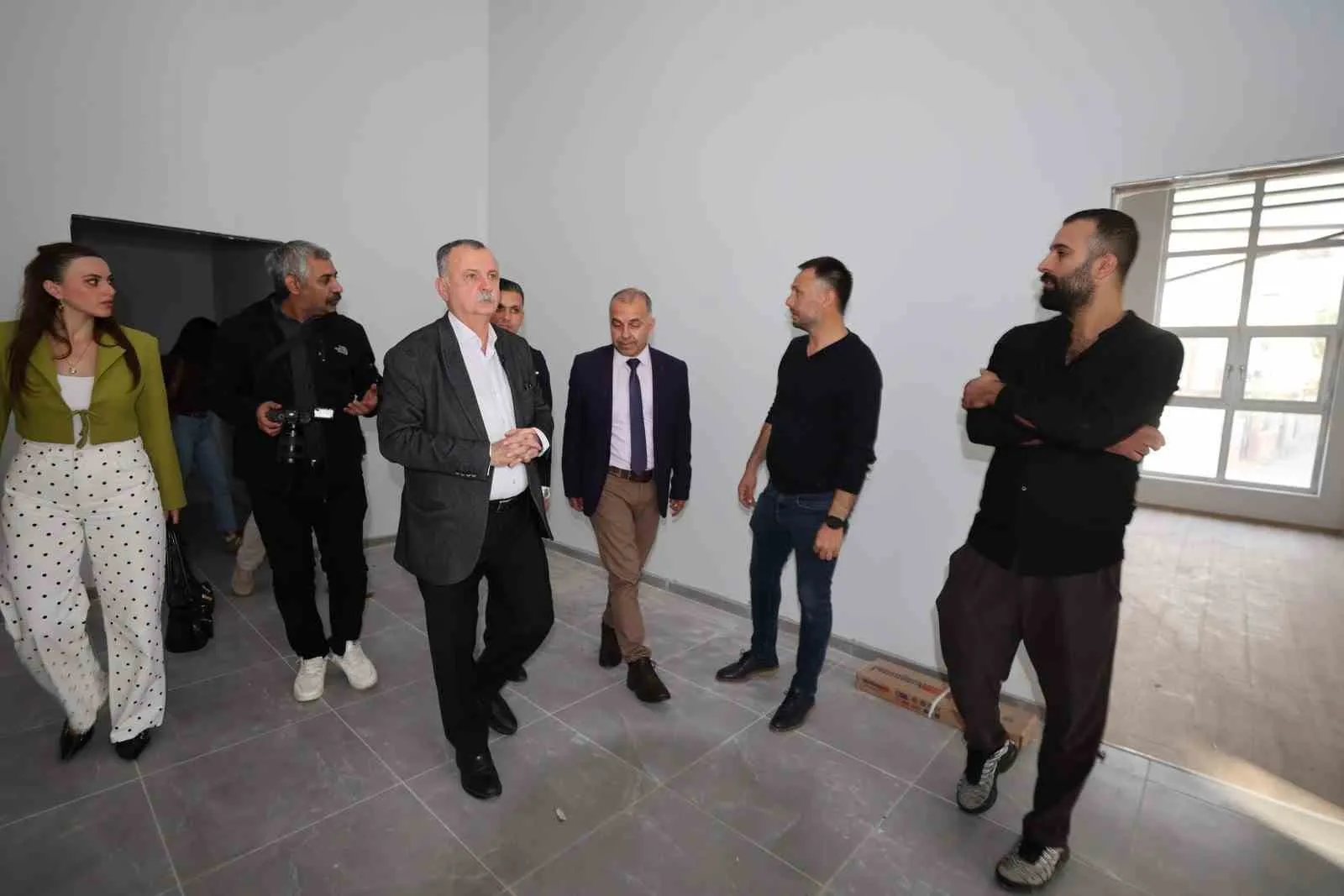 Yunusemre'de eğitime çifte bayram: Laleli'ye modern dokunuş