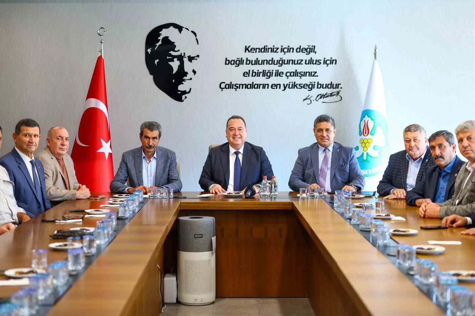 Manisa tarımında modernleşme hamlesi: 144 yeni ekipman çiftçinin hizmetinde
