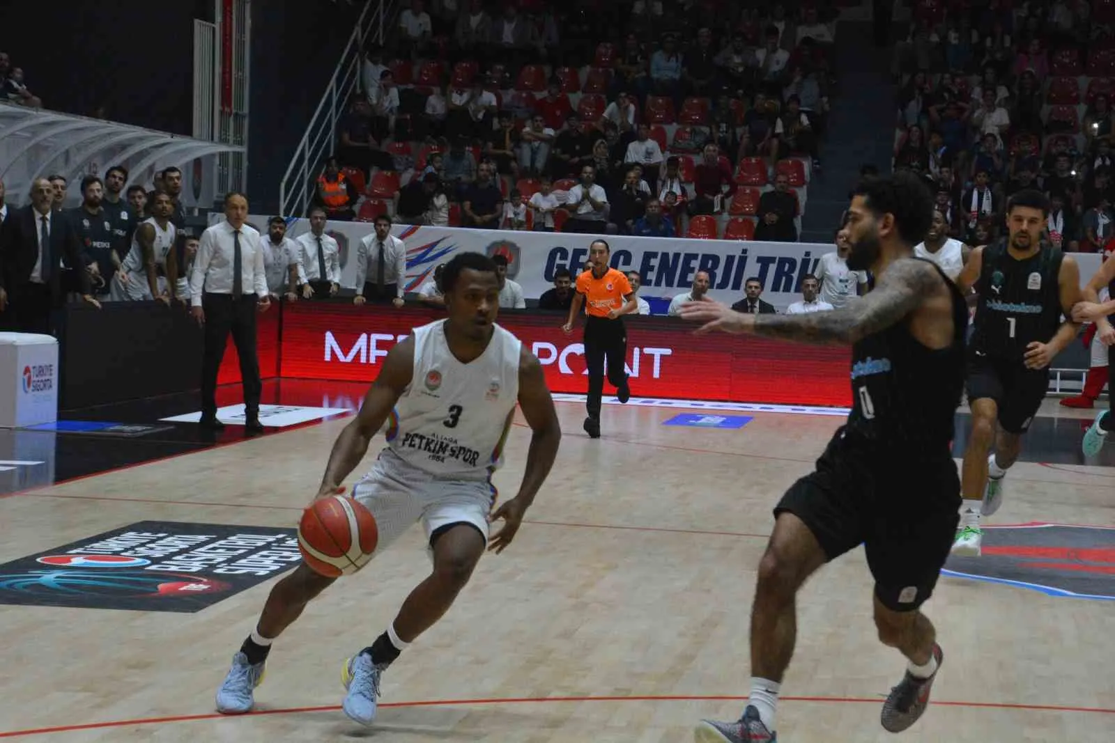 Petkimspor'da evdeki hesap çarşıya uymadı: Orhun Ene'den sert uyarı