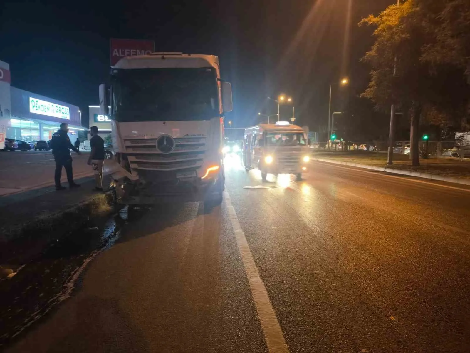 Aydın’da trafik kazası sonrası elektrikli araçta yangın paniği