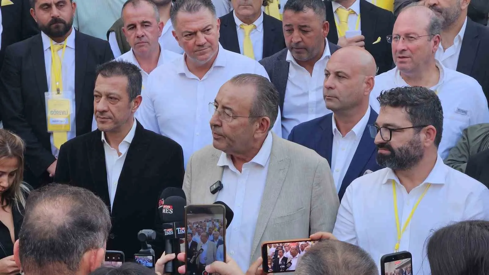 Kuşadası iş dünyasında yeni dönem: Sandıktan Sarı Grup zaferi çıktı