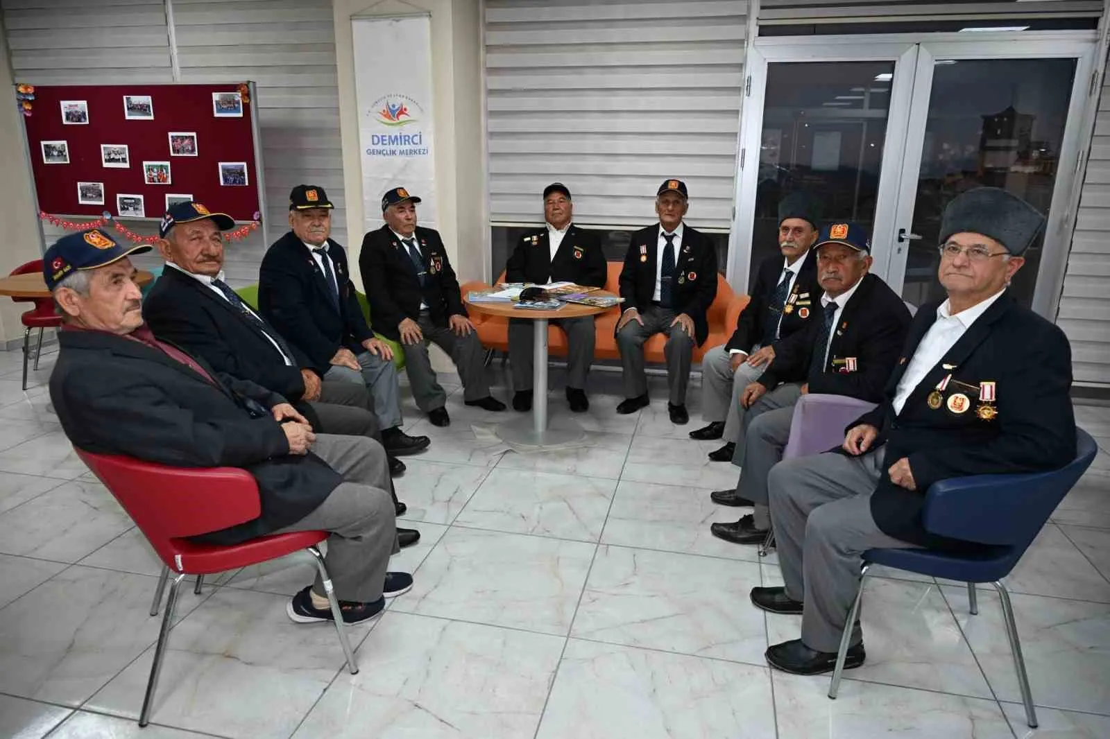 Yarım asırlık özlem sona eriyor: Manisalı gaziler Kıbrıs topraklarına dönüyor