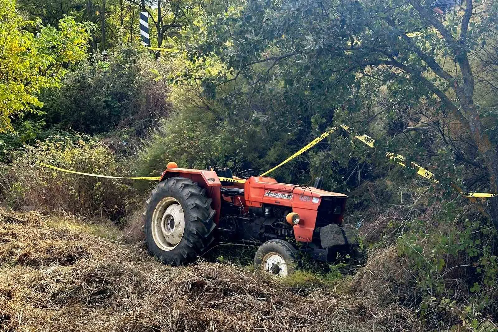 Tarlada acı son: Traktörün altında kalan sürücü hayatını kaybetti