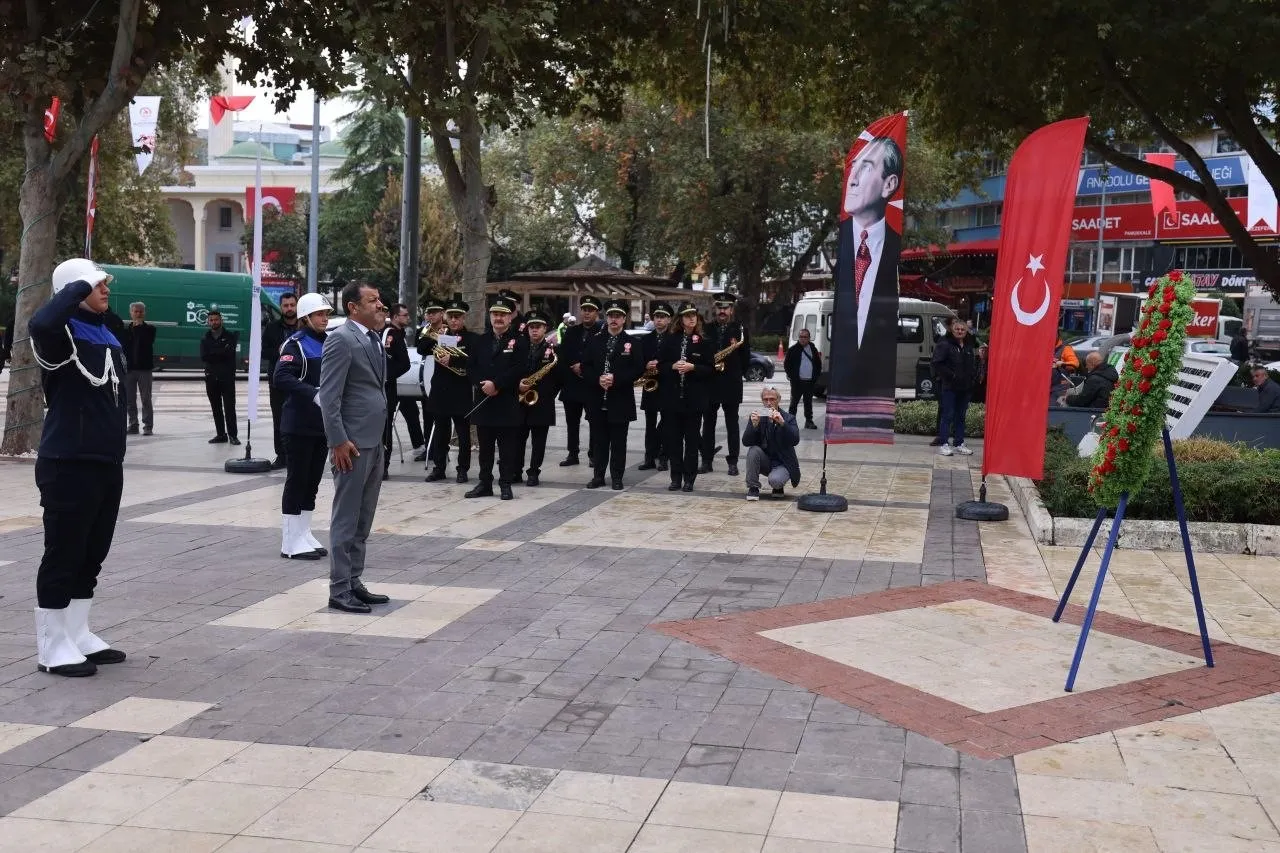 Denizli’de asırlık çınar 150 yaşında: Geçmişten geleceğe vefa yürüyüşü
