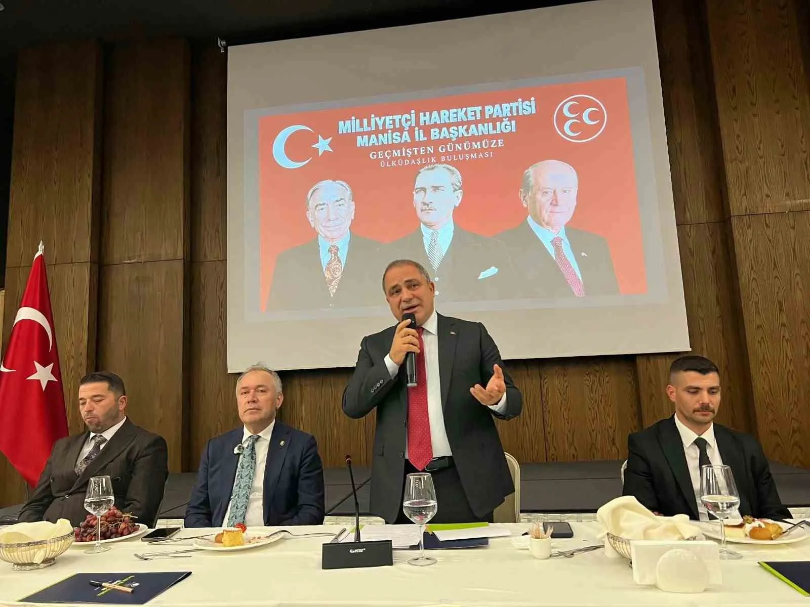 Manisa MHP’de ahde vefa gecesi: Geçmişin izleri bugünün gücüyle buluştu