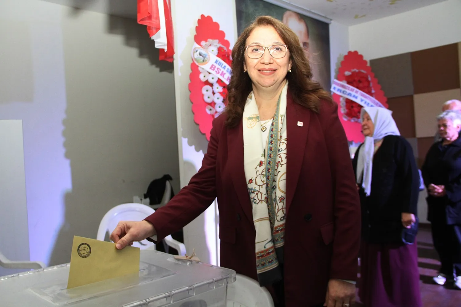 Kula’da YENİ Parti’nin tercihi değişmedi: Esen Çınar güven tazeledi