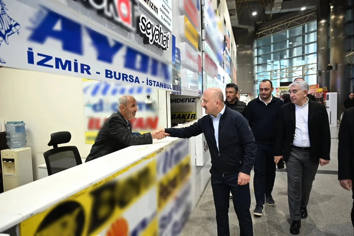 Aydın’ın ulaşım merkezinde sürpriz denetim: Vali Varol’dan yolculara yakın ilgi