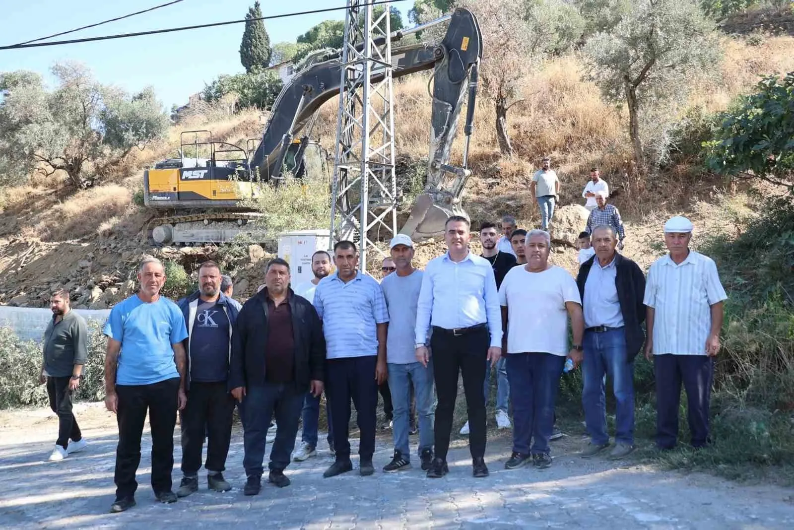 Şenköy’de çifte bayram: Başkan Arıcı’dan mahalleliye düğün salonu müjdesi