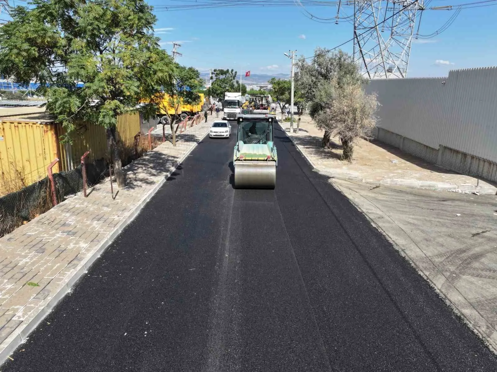 Emlakdere’nin yol hasreti sona erdi: Bölge halkı konfora kavuştu