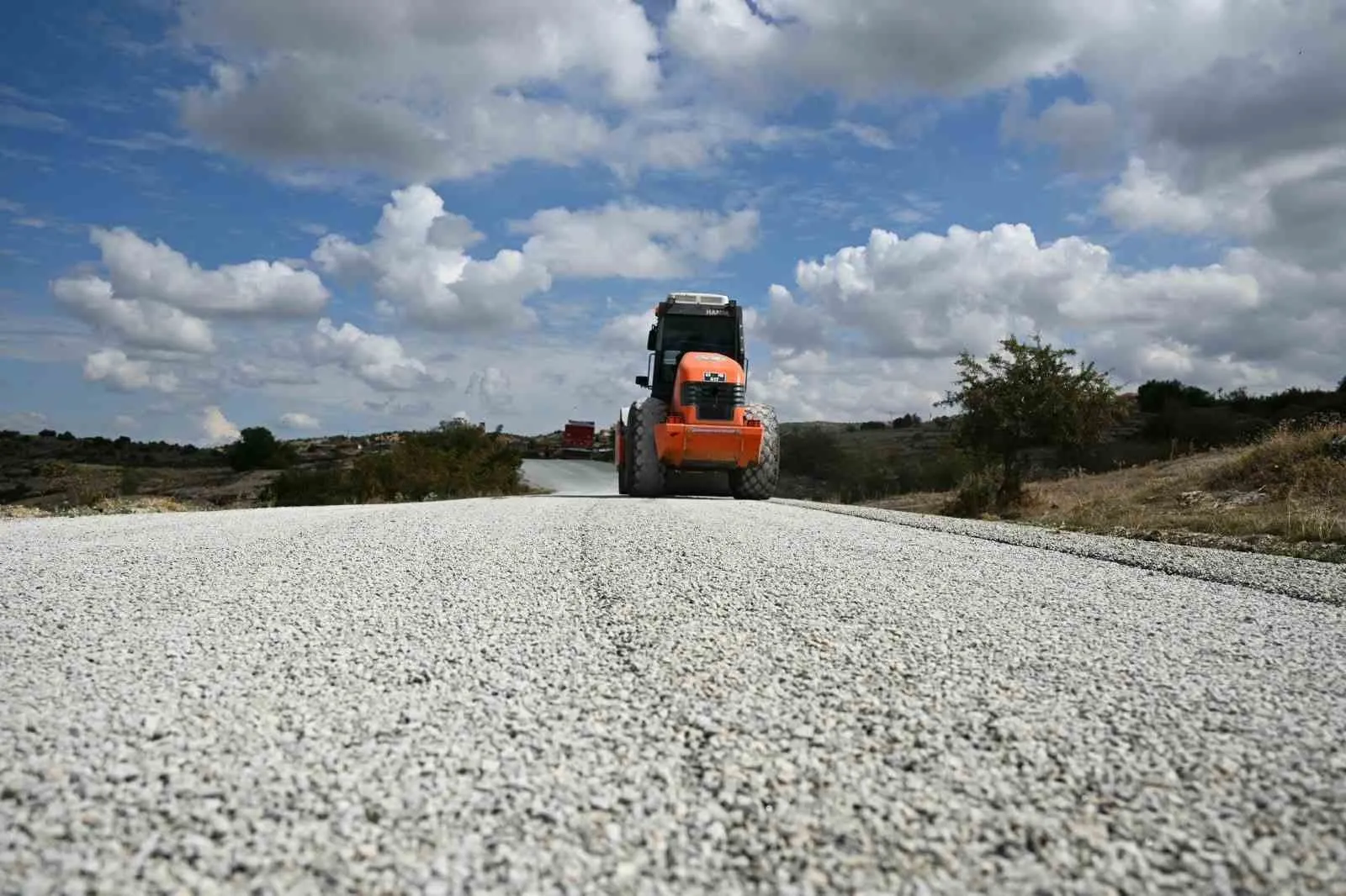 Kula'da yollar yenileniyor: İki mahalle arasındaki ulaşım çilesi bitiyor