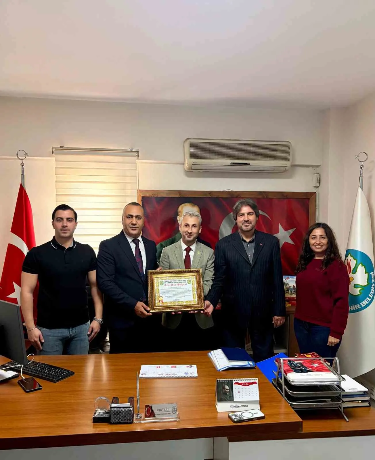 Manisa'da şehit yakınları ve gazilerden belediyeye anlamlı teşekkür