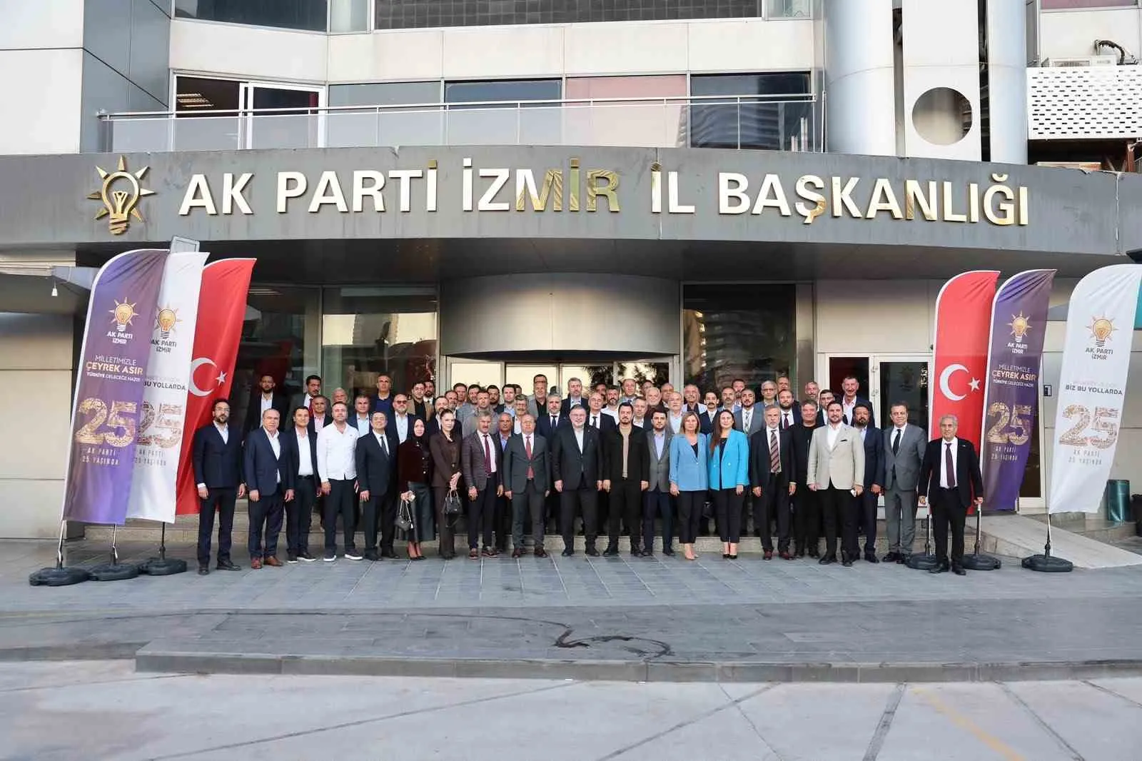 İzmir’in kalkınma hamlesinde sivil toplumla stratejik iş birliği