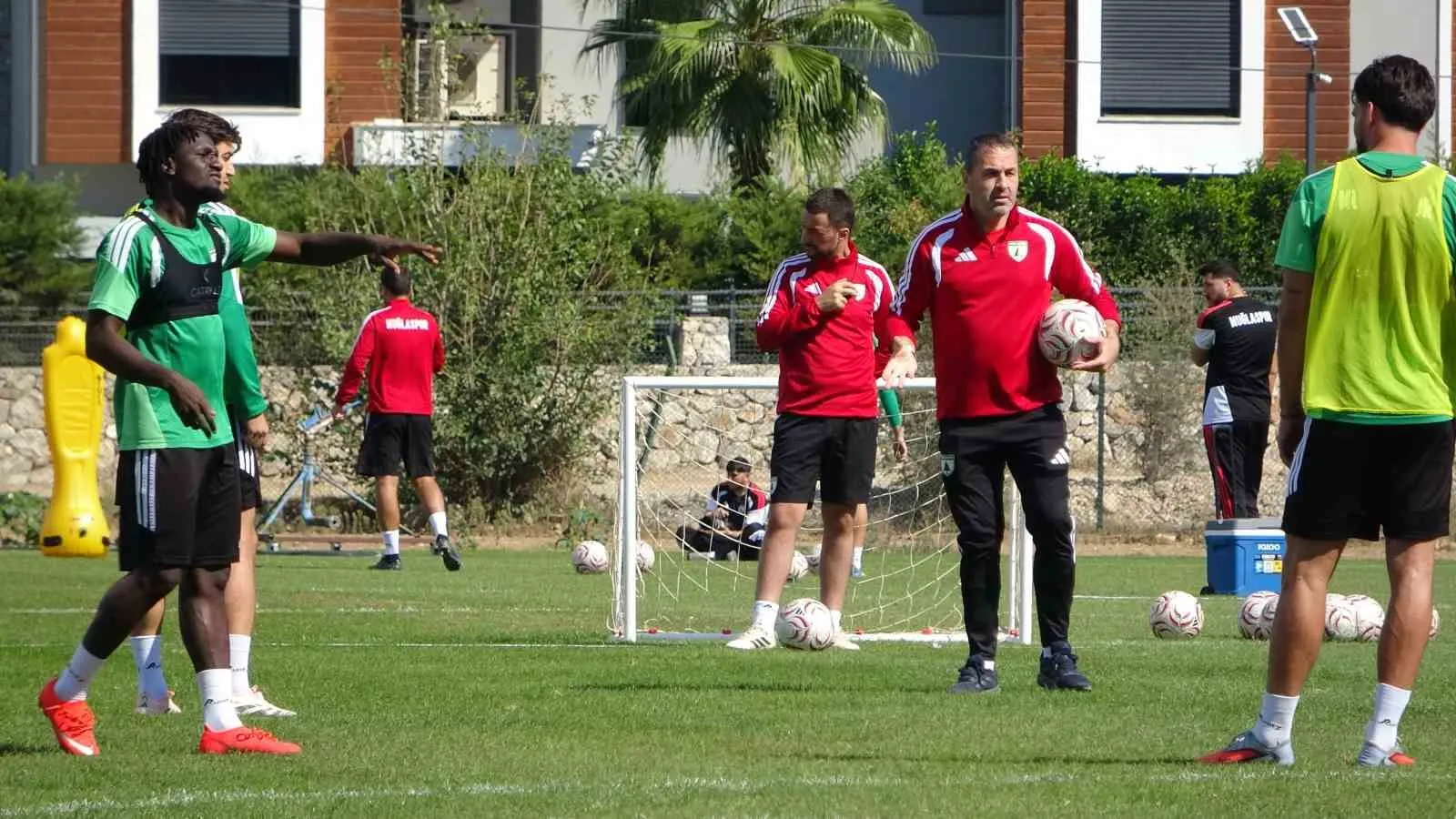 Muğlaspor'da hedef seri galibiyetler: Koşukavak'tan yoğun fikstür açıklaması