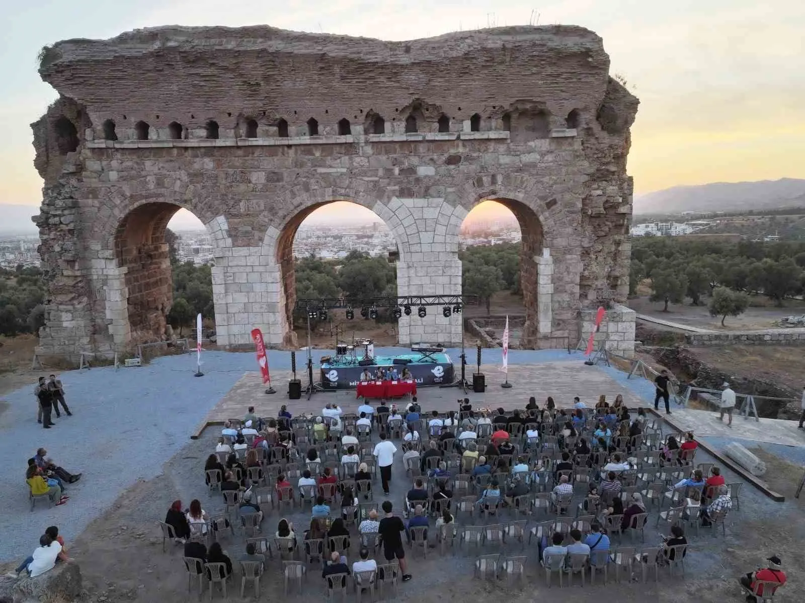 Binlerce yıllık tarihe sinematik dokunuş: Tralleis festival coşkusuyla şenleniyor