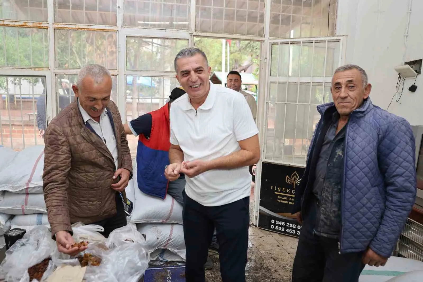 Şehzadeler’de hizmet rotası sahaya çevrildi: Başkan Şimşek’ten mahalle turu