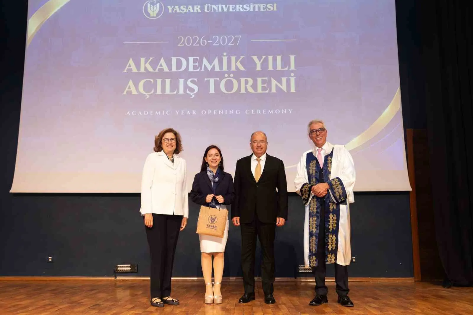 Yaşar Üniversitesi'nde vizyoner açılış: Uzay teknolojilerinden yeşil kampüs devrimine