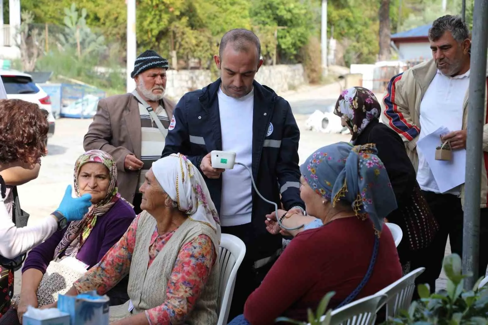 Marmaris’te sağlık eğitimi: Erken teşhisin önemi Hisarönü’nde anlatıldı
