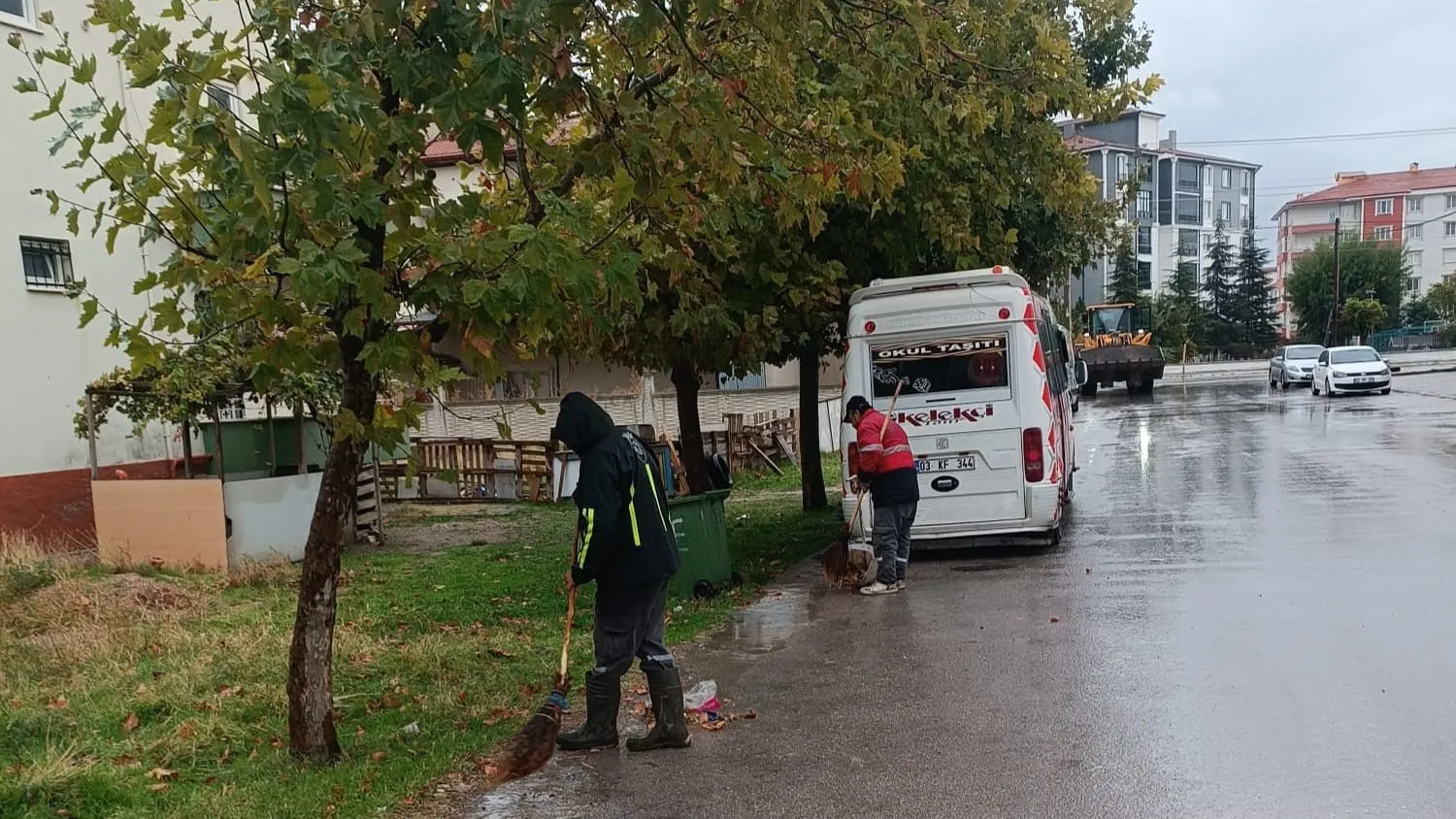 Bolvadin’de sokaklar hijyenle buluştu: Belediye ekipleri sahada