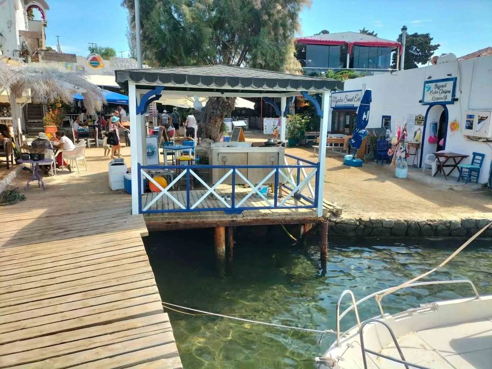 Bodrum’da estetik dokunuş: Sokaklar geleneksel renkleriyle yeniden canlanıyor