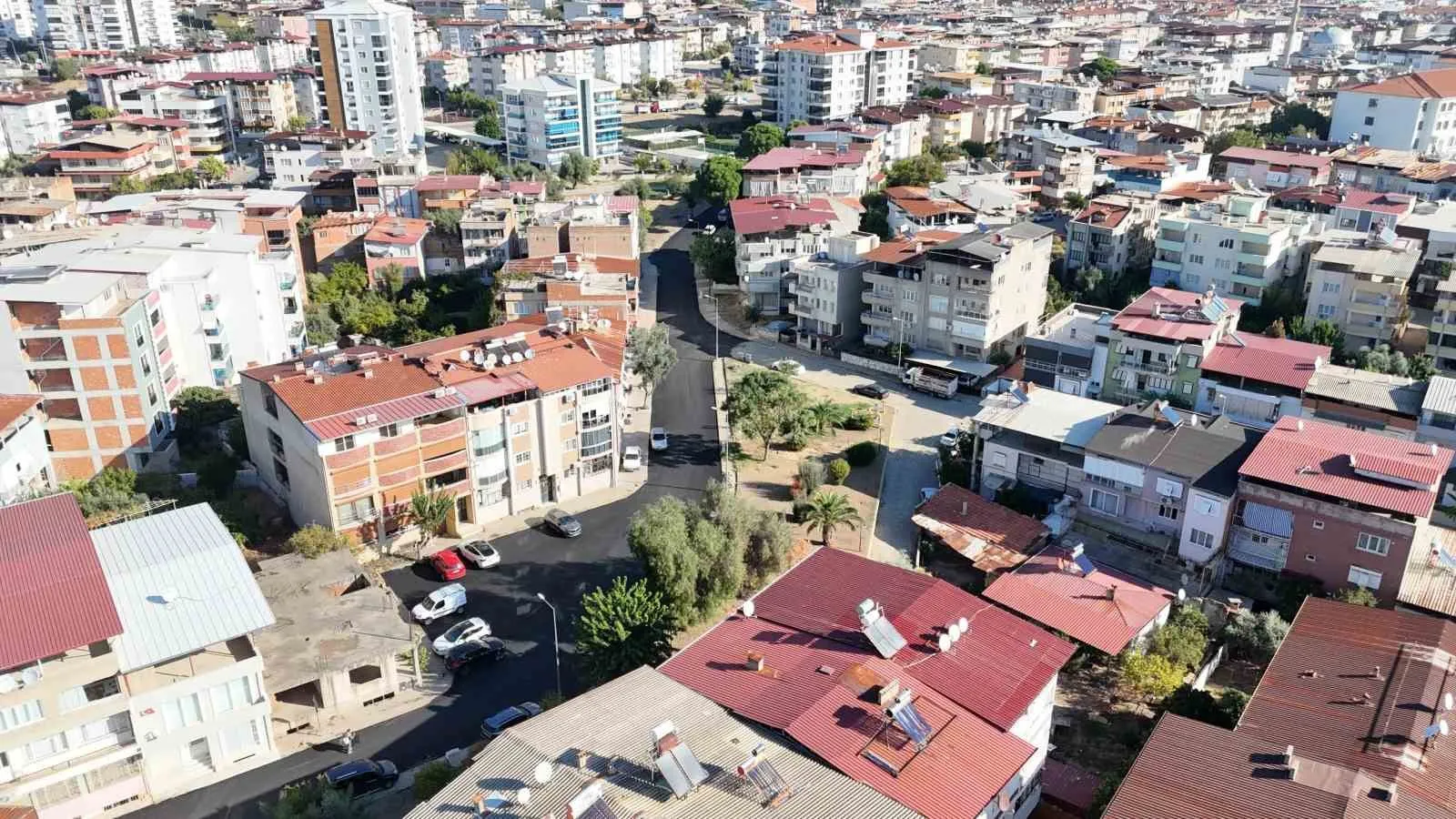 Nazilli’de asfalt mesaisi: Zafer Mahallesi’nin çehresi değişti