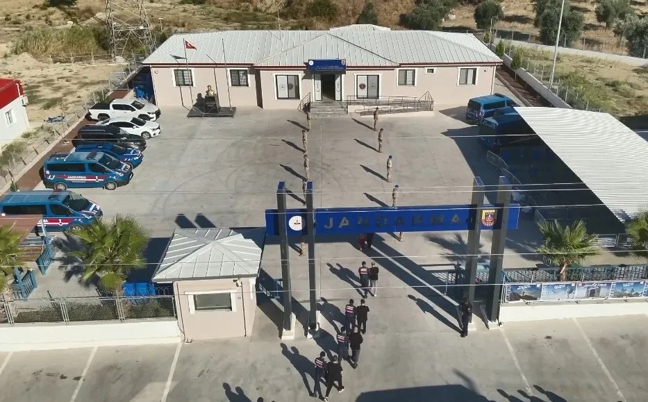 Ege'de narkotik şafak operasyonu: Üç ilde 111 şüpheli yakalandı