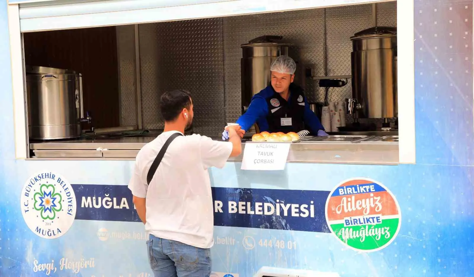 Muğla’da öğrencilerin sabah mesaisi sıcak bir kase çorbayla başlıyor