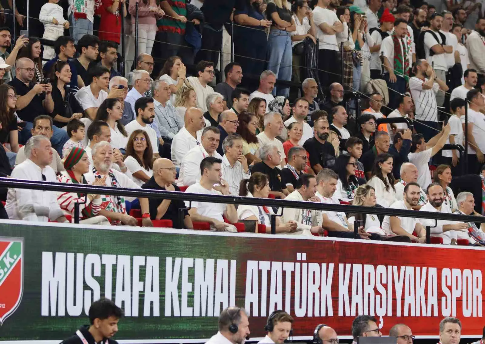 Sarı-lacivertliler İzmir deplasmanında vites yükseltti: Karşıyaka'ya geçit yok