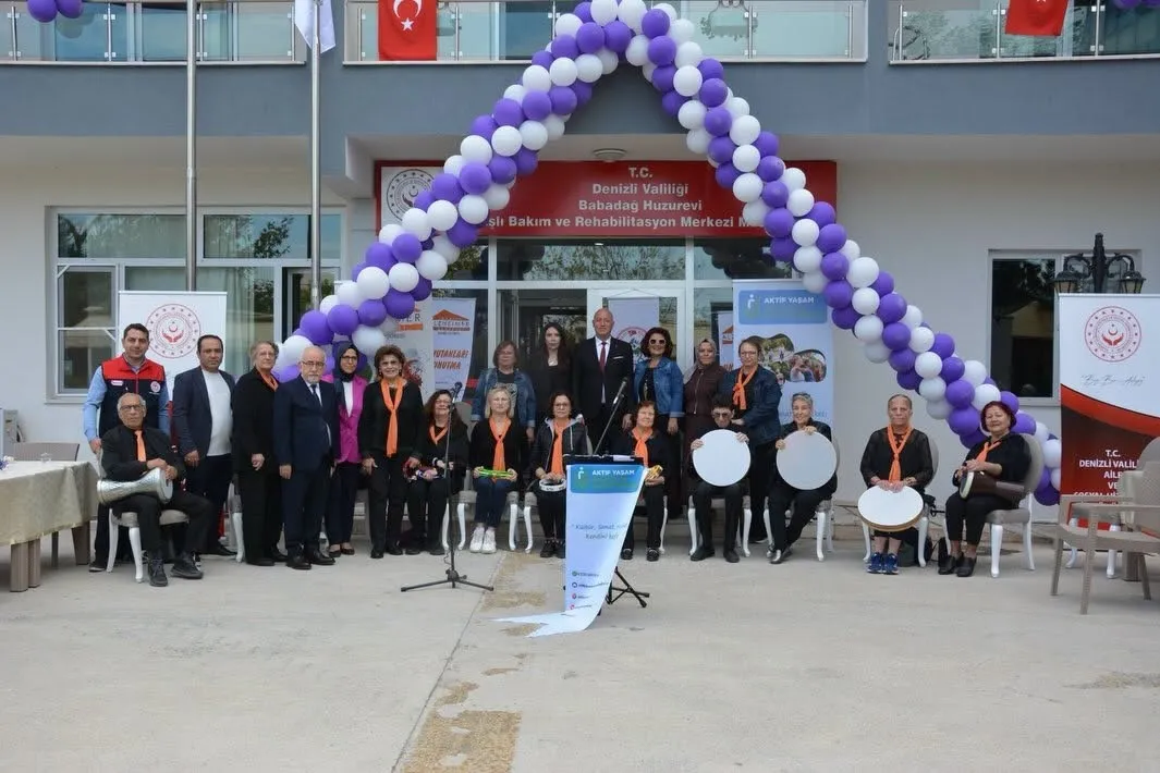 Babadağ’da gönül köprüleri kuruldu: Başkan Kumral büyüklerin neşesine ortak oldu