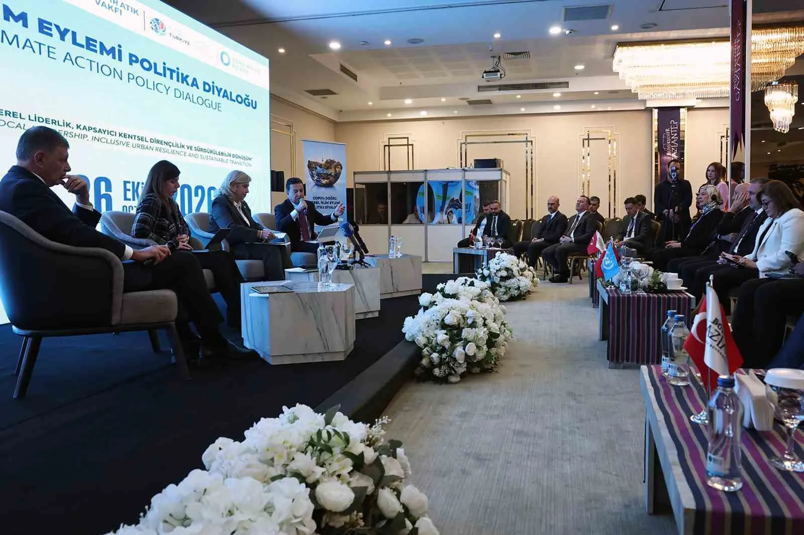 İklim krizine karşı yerelden çözüm çağrısı: Başkan Aras Gaziantep zirvesinde konuştu