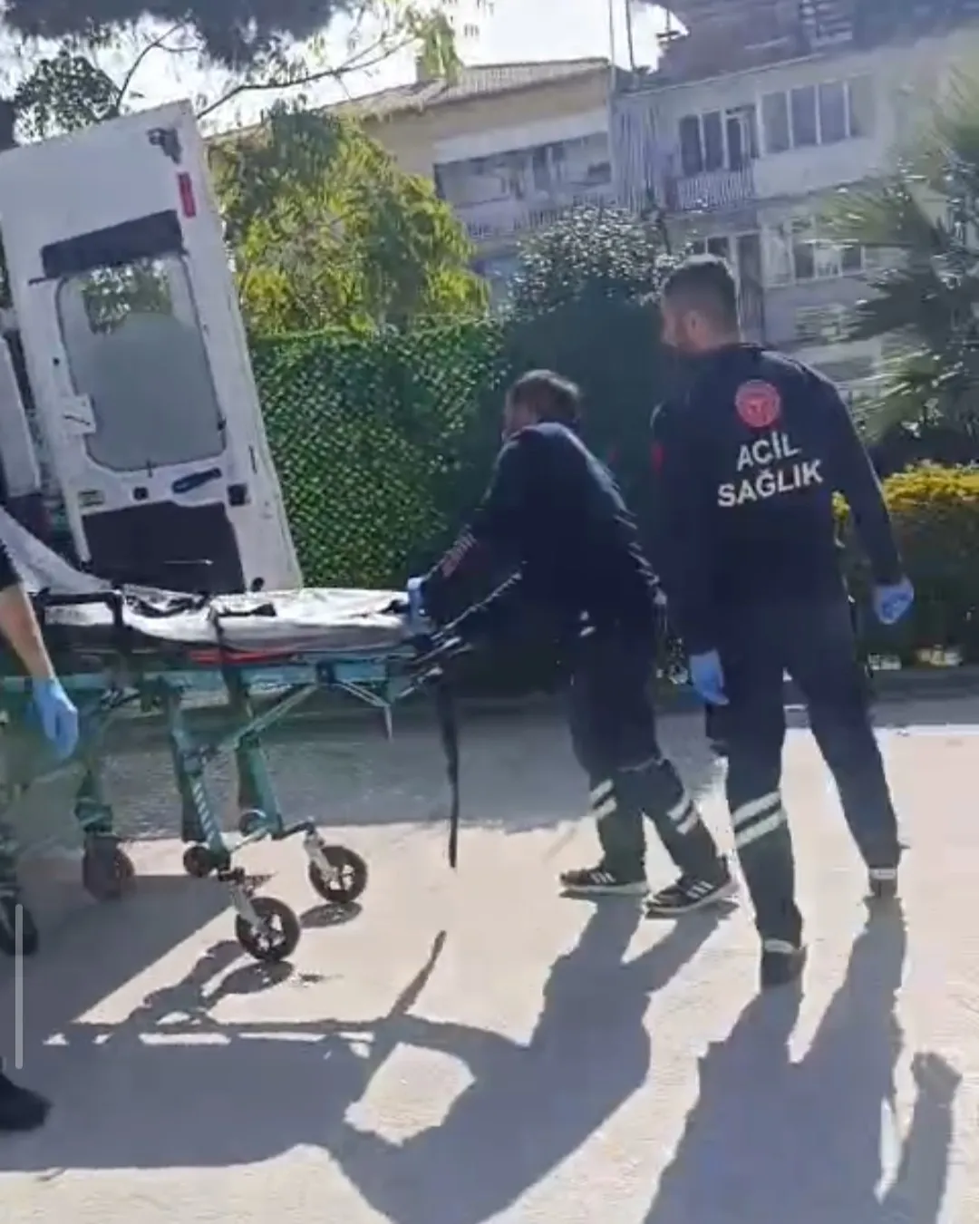 Selendi'de acil durum alarmı: Sağlık ekipleri zorlu sınavdan geçti