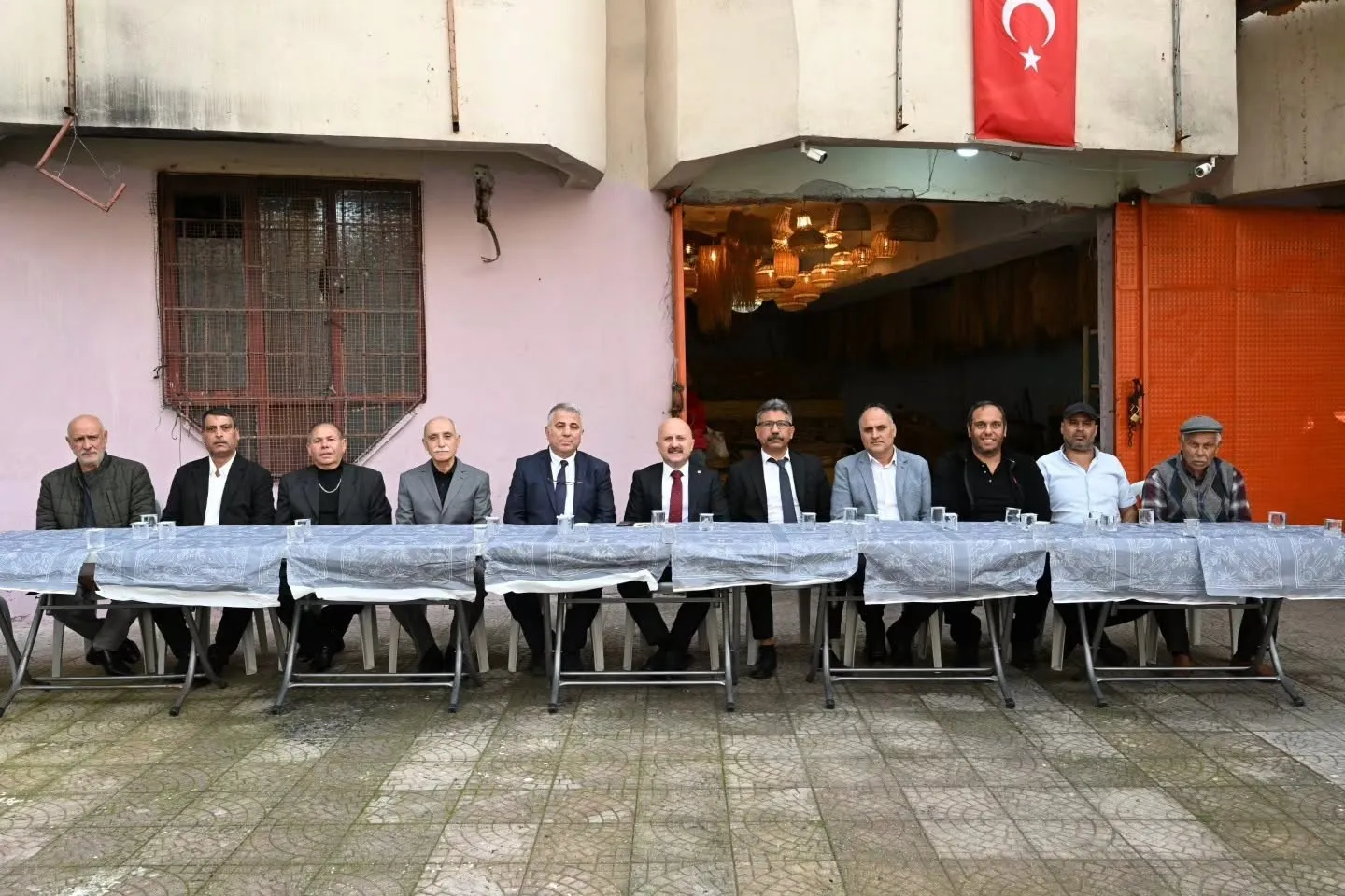 Aydın’ın kadim zanaatı Ilıcabaşı’nda hayat buluyor: Vali Varol ustaların tezgahına konuk oldu