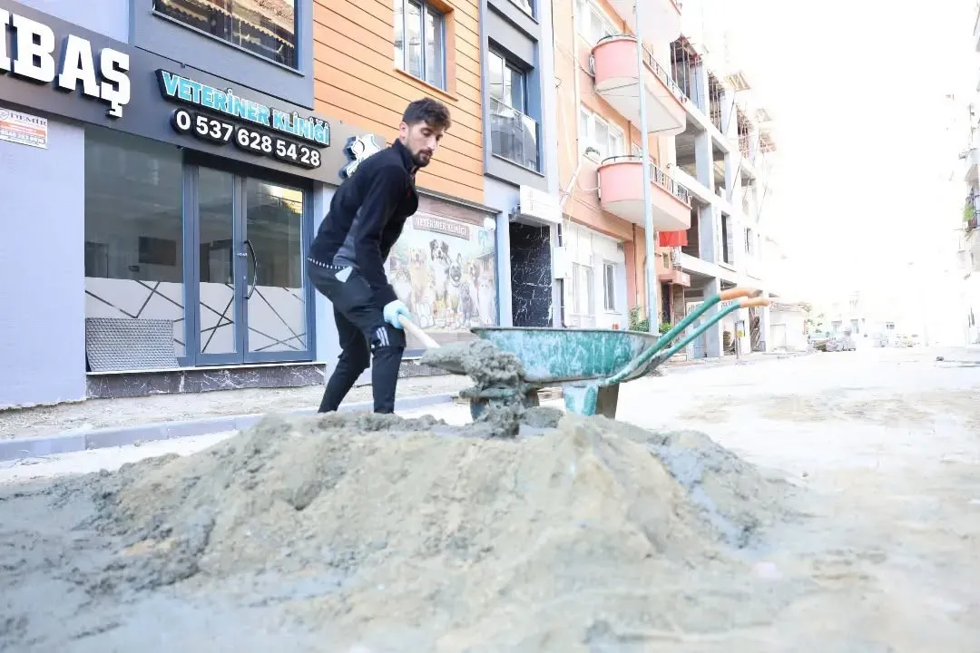 İncirliova’da modern ulaşım atağı: Başkan Kaya şantiye alanlarını denetledi