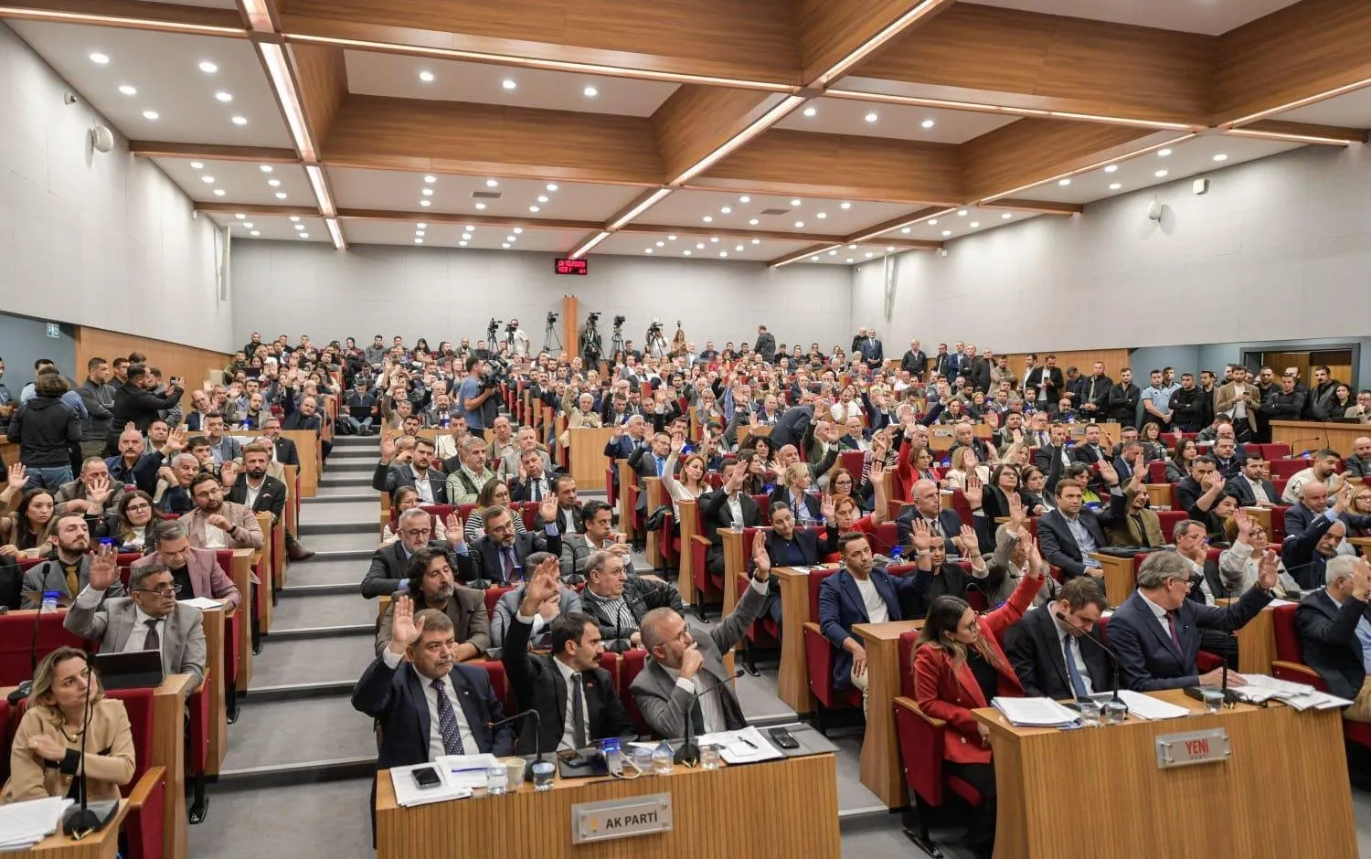 İzmir’de ulaşımda çifte müjde: 90 dakika uygulaması geri döndü