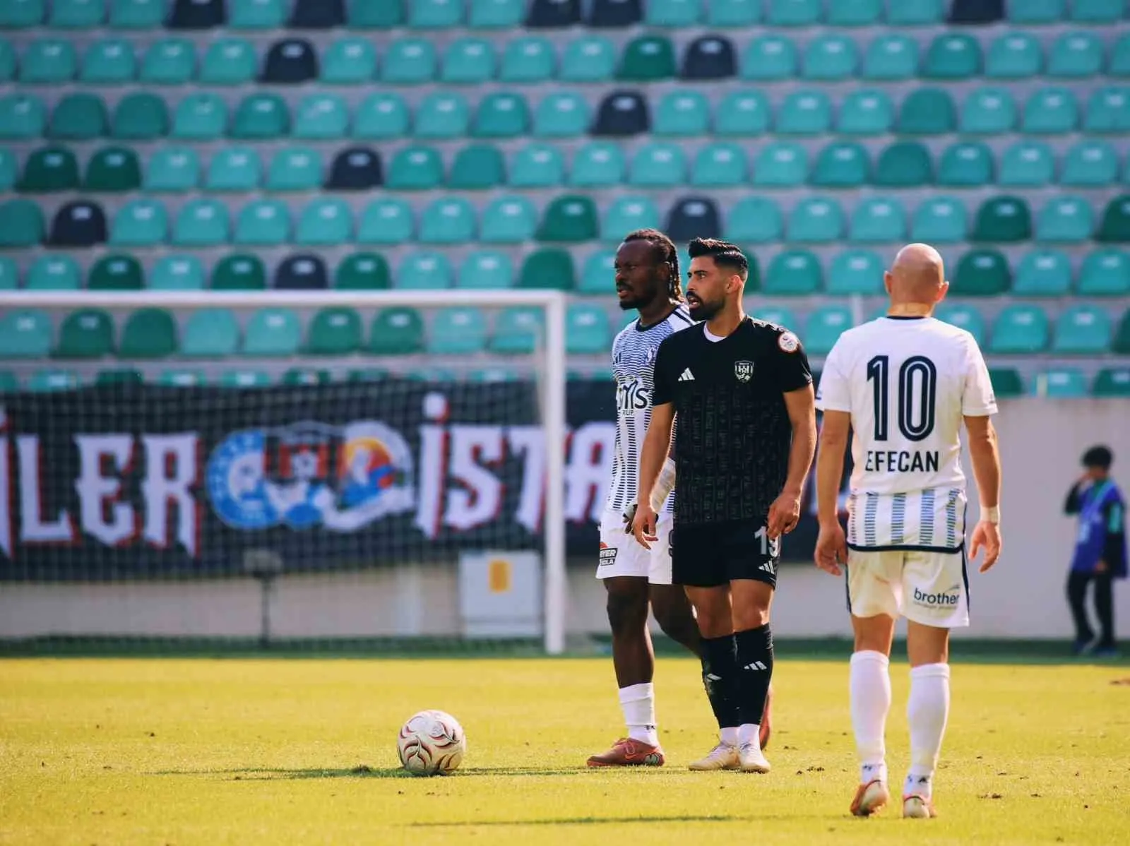 Vanspor FK nefes kesen maçta üç puana uzandı