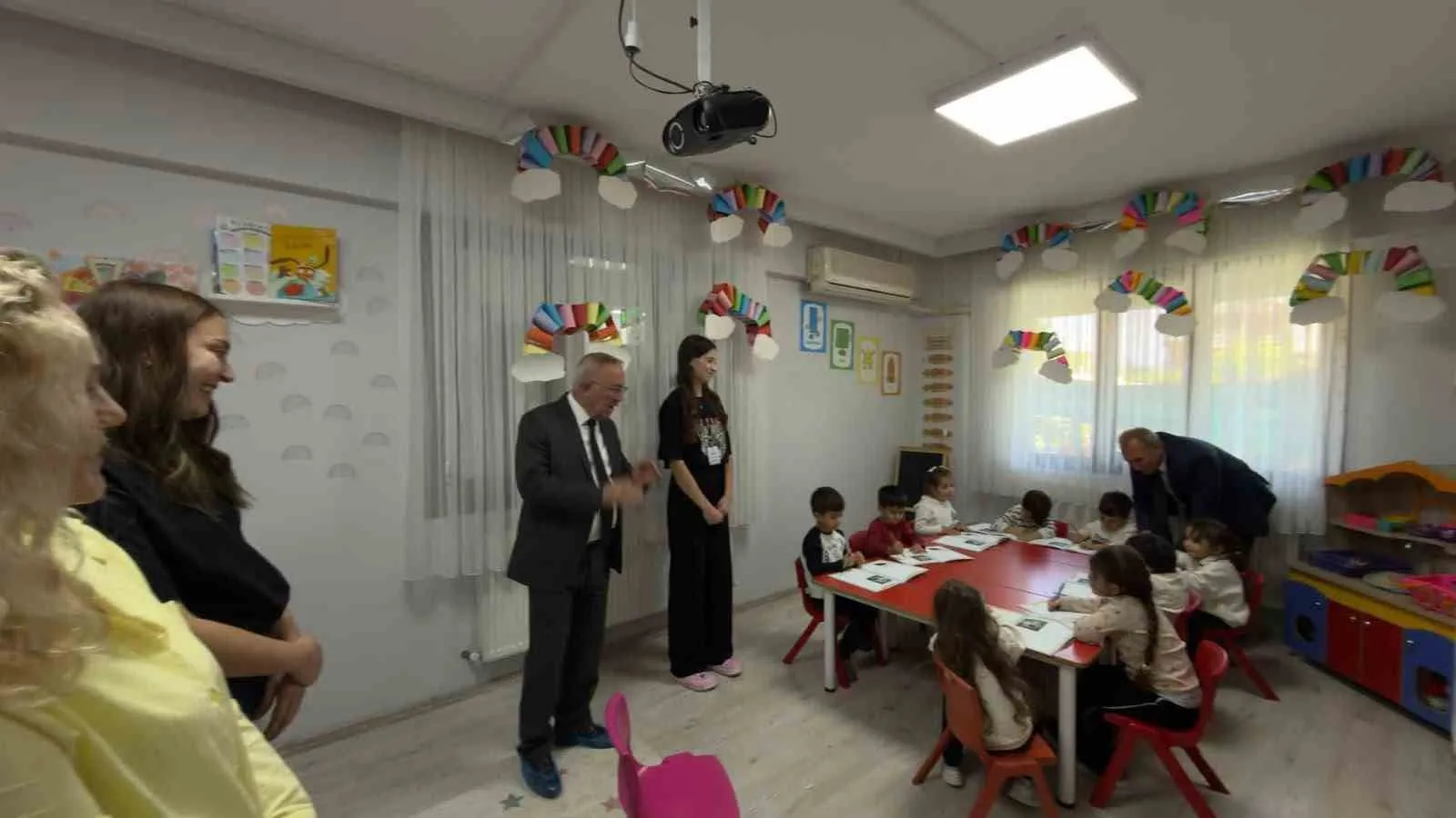 Sarıgöl’de eğitimde kalite mesaisi: Miniklerin okuluna özel ziyaret