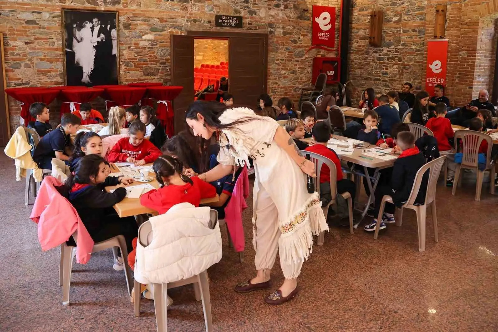 Efeler’de sinemanın büyülü dünyası mitolojiyle harmanlandı