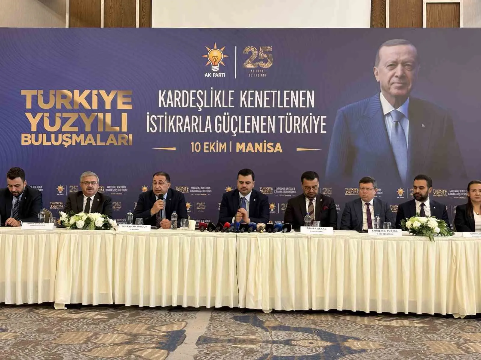 Eyyüp Kadir İnan’dan Manisa’da muhalefete sert çıkış: İftira siyasetinin sonu geldi