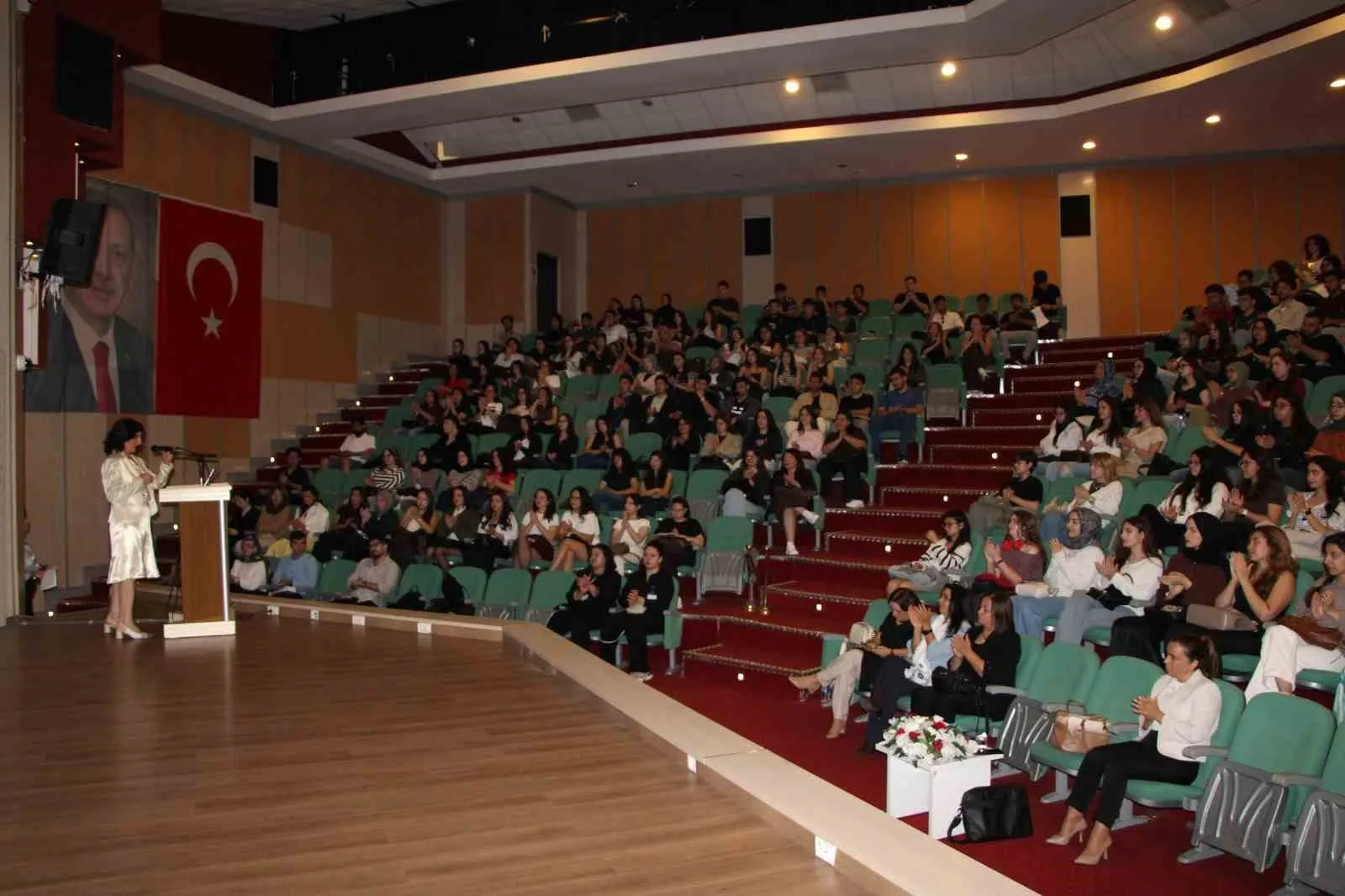 ADÜ’de yeni dönem heyecanı: Öğrencilere kampüs yaşamına dair kapsamlı rehberlik